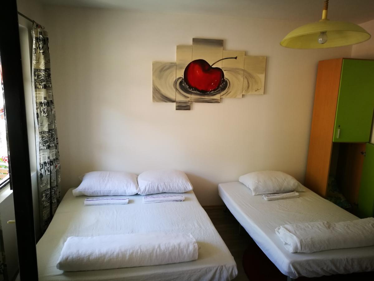 Balkaneros Hostel Mostar Zewnętrze zdjęcie